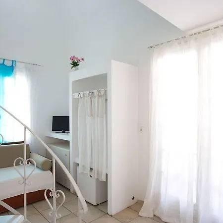 Hotel Lavarock 3*
