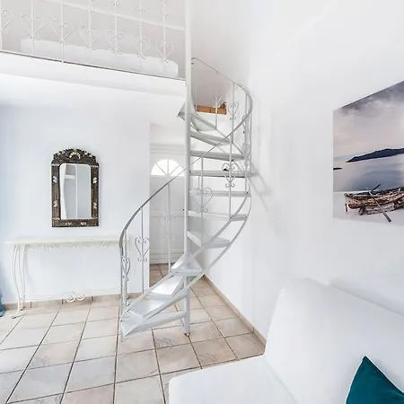 Hotel Lavarock Santorini Island