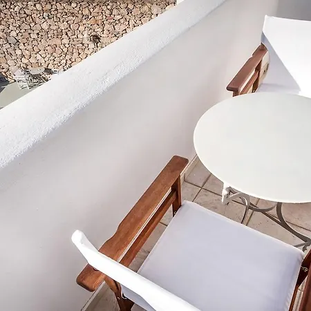 Hotel Lavarock 3*
